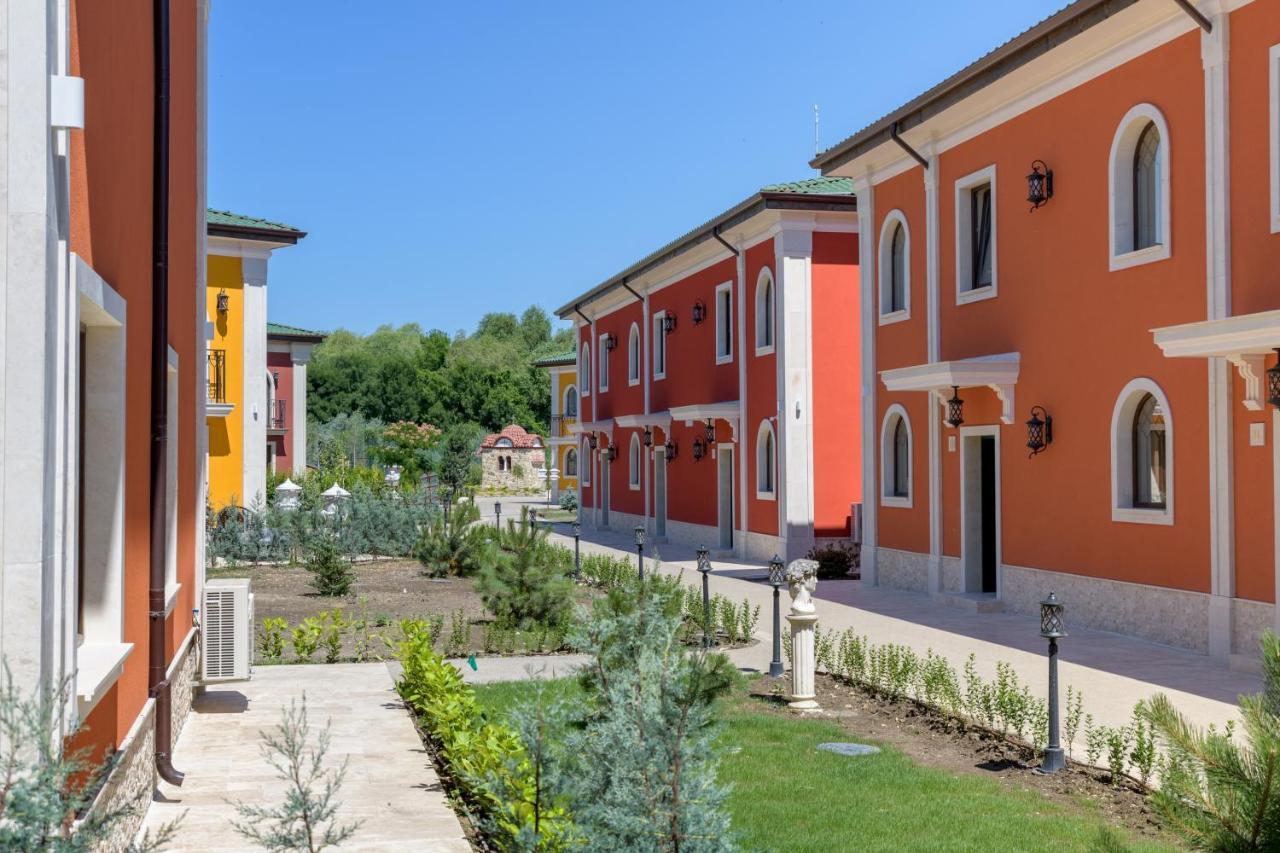 Villas For 4 Or 6 Adults In Therma Village Kranevo Buitenkant foto