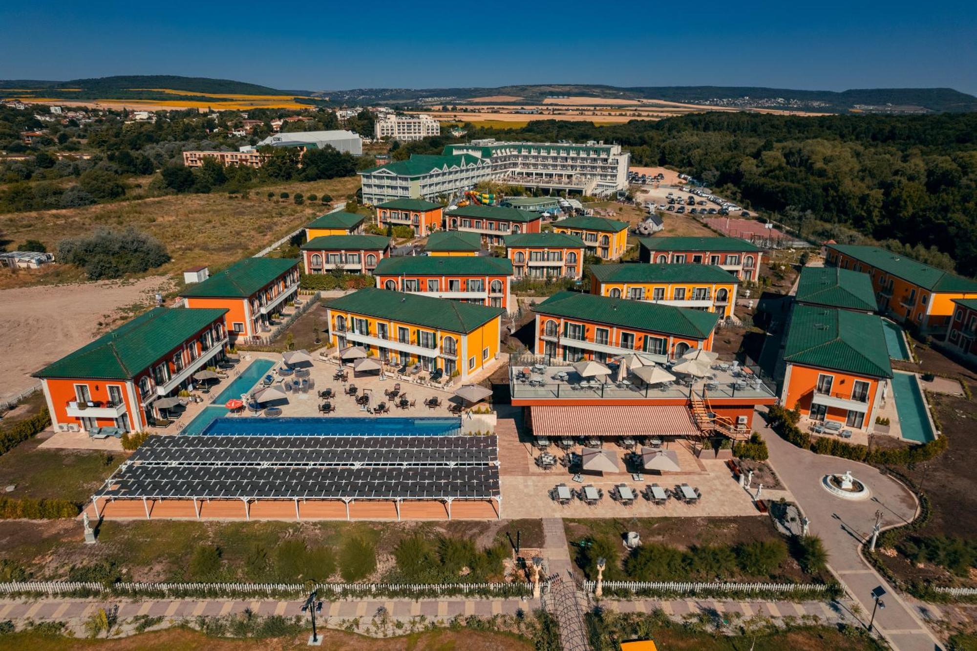 Villas For 4 Or 6 Adults In Therma Village Kranevo Buitenkant foto